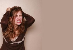 Wajah Perempuan Marah Mirip Laki-laki