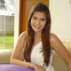 Gendut, Carissa Puteri Pijat Pakai Emas 24 Karat