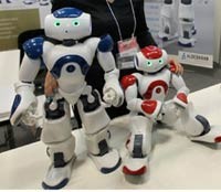 Robot Cas Cis Cus Inggris dan Bisa Ngenet