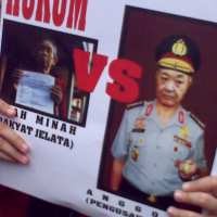 Di Semarang, Massa Usung Gambar Anggodo Berseragam Polri