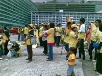 Bawa Atribut No 23, Aktivis Golkar Gabung Aksi Antikorupsi