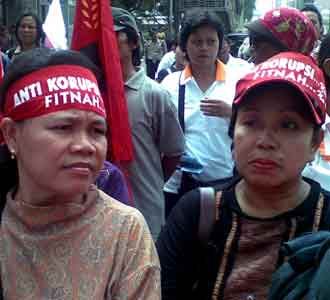 Dukung KPK, Ibu-ibu Beraksi