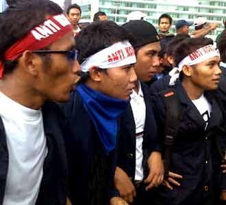 Ratusan Mahasiswa Tumplek di HI