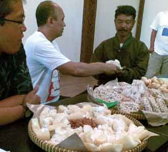 Hari Antikorupsi, Makan Nasi Aking