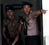 Demo Hari Antikorupsi di Makassar Ricuh