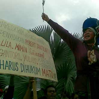 Nasabah Bank Century Ramaikan Hari Anti Korupsi