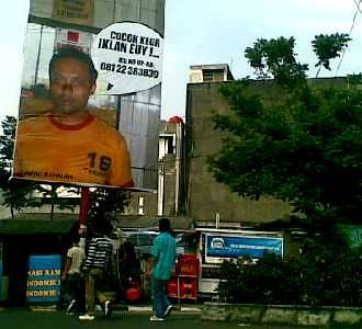 Papan Reklame Bergambar Tahanan