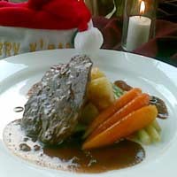 Rayakan Natal dengan Daging Lulur Dalam Panggang Anggur Merah