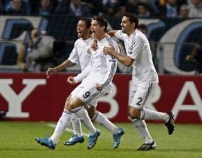 Ronaldo Dua Gol, Madrid Juara Grup C