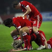 Bayern Hebat, Bayern pun Lolos