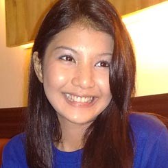 Tampil Syur, Navy Rizky Diberi Izin Sang Ibu