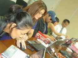 Tamara cs Diserbu Pertanyaan