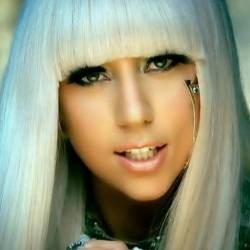 Lady Gaga Ngaku Berhubungan Intim Dengan Perempuan