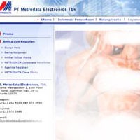 Metrodata Digerayangi Dedemit Maya Lesbian