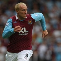 Cedera Saat Bela Inggris, Ashton Pensiun Dini