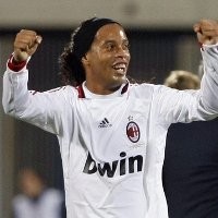 Dinho Terbaik dalam 10 Tahun