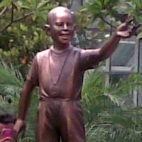 Friends of Obama Minta Publik Ambil Sisi Positif Patung Obama