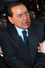 Diserang Orang, Berlusconi Babak Belur