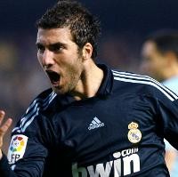 Higuain Menuju El Pichichi 