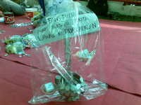 Prita Dikado Koin Berupa Timbangan Keadilan dari Fans 