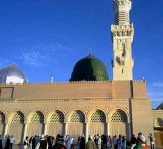 Berziarah ke Masjid Nabawi