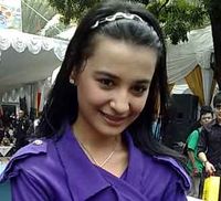 Shireen Sungkar Siap Hadapi Perceraian Ortu