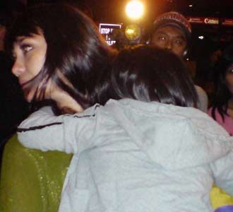 Luna Maya Gendong Anak Ariel Luna Maya Gendong Anak Ariel