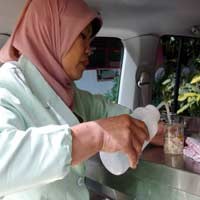 BBPOM Temukan Jajanan Rhodamin B di Sekolah-sekolah