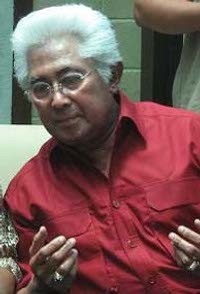 Buyung: Jangan-jangan Tifatul Juru Bicara Koruptor