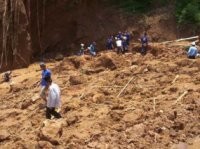 Ibu dan Anak Korban Longsor Berhasil Diselamatkan 