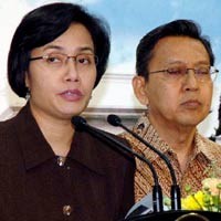 Lagi-lagi Sri Mulyani dan Boediono Didemo Kasus Bank Century