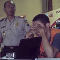 Nyaru Jadi Mahasiswa, Antonius Gasak HP