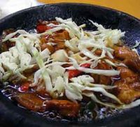 Panas-panas Ayam Bakar Kuali