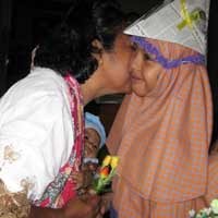 Topi Kreatif Sambut Tahun Baru Islam dan Hari Ibu