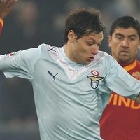 Zarate Ladeni Sindiran Totti