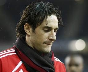 Toni, Pilih Inter atau Chelsea?