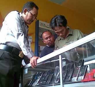 Polisi Razia Counter dan Bengkel