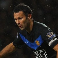 MU Ikat Giggs Lebih Lama