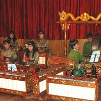 Gamelan Jadi Materi Ujian Akhir Universitas La Sapienza