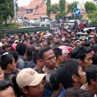 Massa Bubar, Jalan Indragiri Lancar