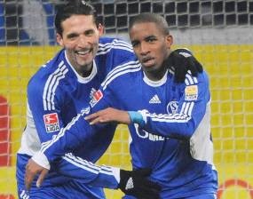 Farfan Lontarkan Schalke ke Puncak