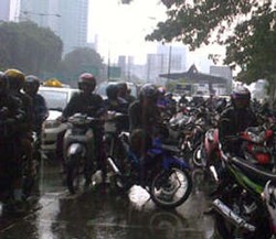 Kecelakaan Motor di Jakarta Meningkat 1.000 Kasus Per Tahun