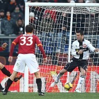 Roma Masuk Empat Besar