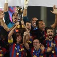 Barca Satu Tahun Enam Piala