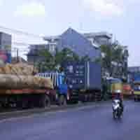 Jalur Porong Selalu Macet Tanpa Ada Solusi 