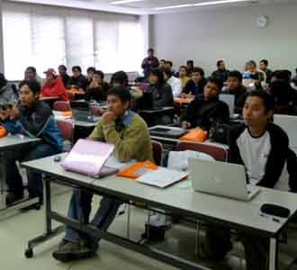 Pelatihan Komputer Bagi TKI