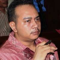 6 Saksi Absen, Sidang Sigid Ditunda