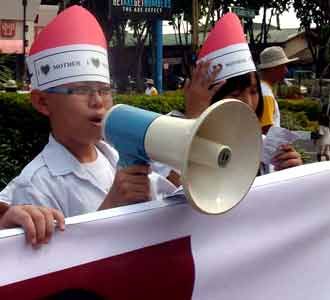 Hari Ibu, Siswa YPPI Gelar Aksi Simpatik