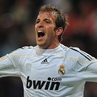 Buah Manis Kesabaran Van der Vaart