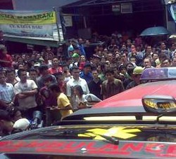 Polisi Tutup Jalan Arah Cideng ke Karet